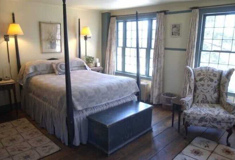 Номер Стандарт, The Old Inn On The Green