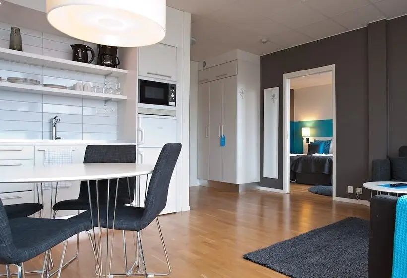 Huoneisto 2 Makuuhuonetta, Sky Hotel Apartments Tornet