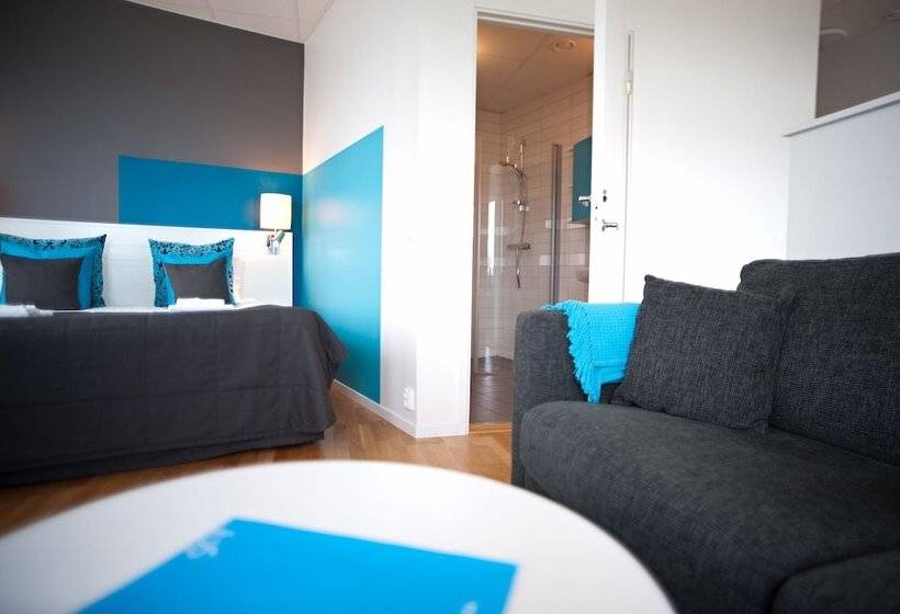 スタンダードスタジオ, Sky Hotel Apartments Tornet