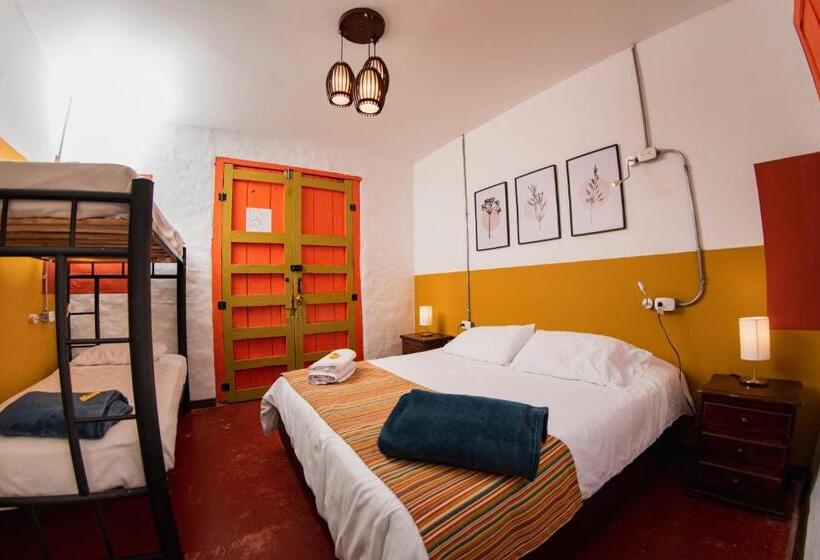 Habitación Cuádruple Estándar, Viajero Salento Hostel