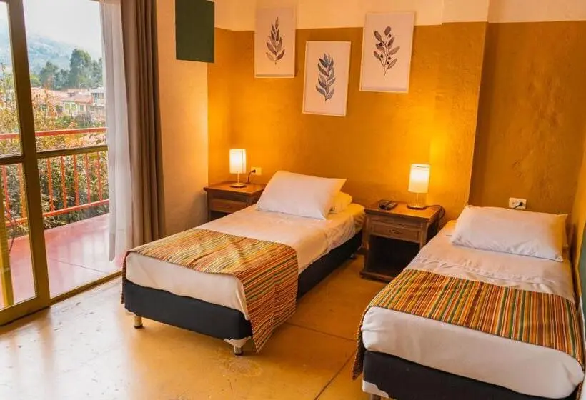 Premium room w/ mountain view, Viajero Salento Hostel