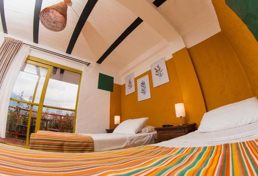 Habitación Premium Vista Montaña, Viajero Salento Hostel