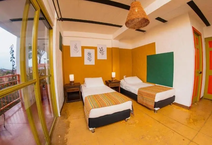 Premium room w/ mountain view, Viajero Salento Hostel