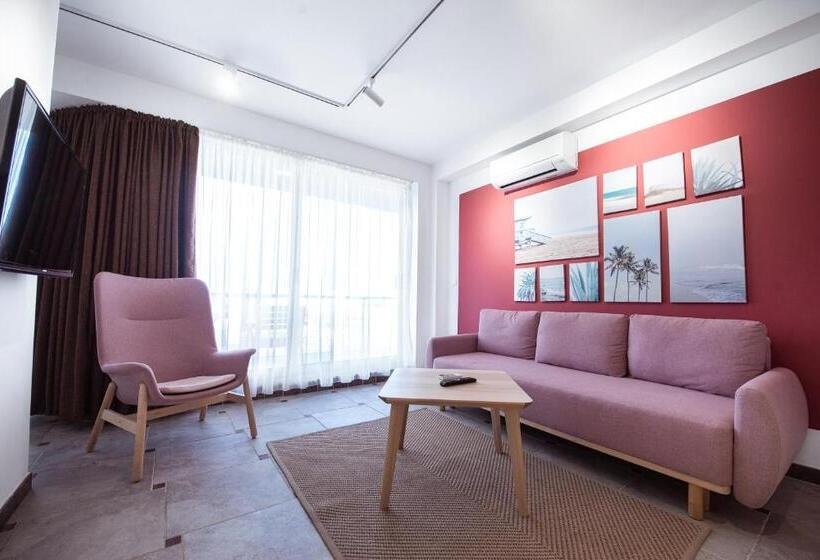 استودیوی استاندارد با چشم‌انداز دریا, Apart Hotel Safir