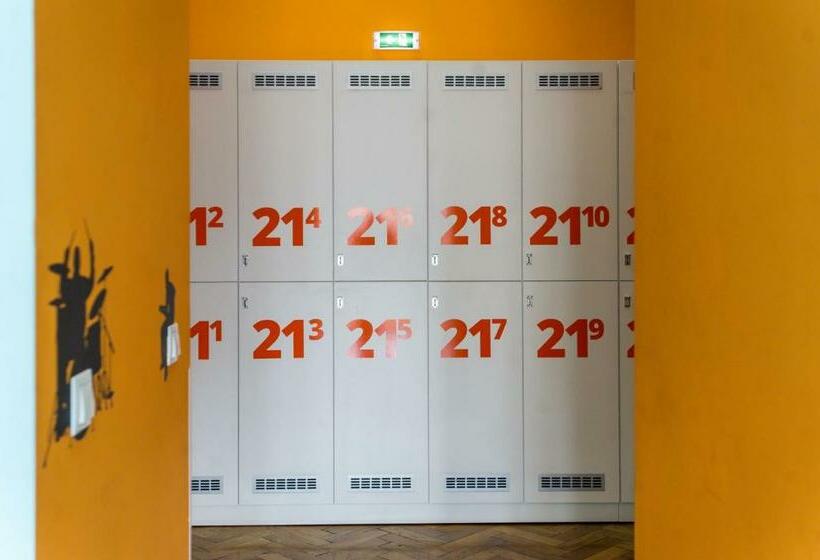 标准间, B13 Hostel