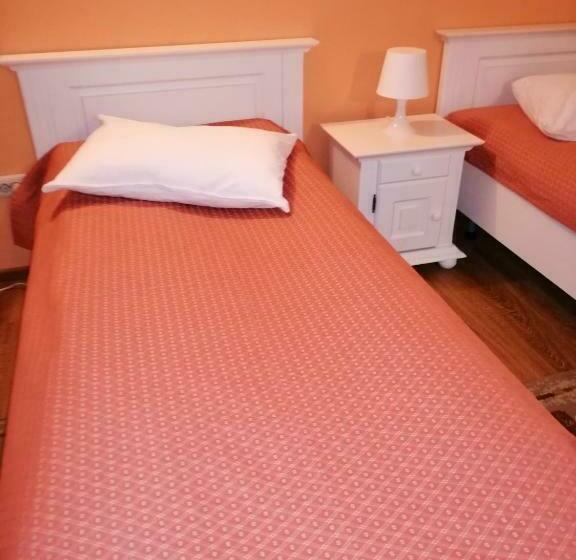 スタンダードトリプルルーム, Kolpinghaus