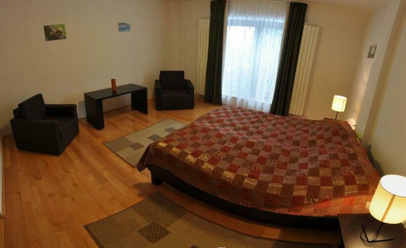 스위트, Mountain Rest Pension