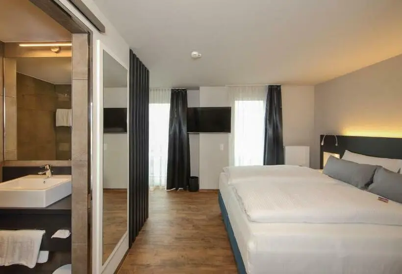 Ullakkohuone, Design & Lifestyle Hotel Estilo