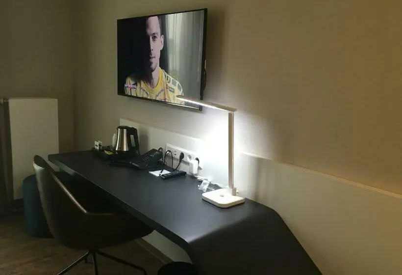 Bisneshuone, Design & Lifestyle Hotel Estilo
