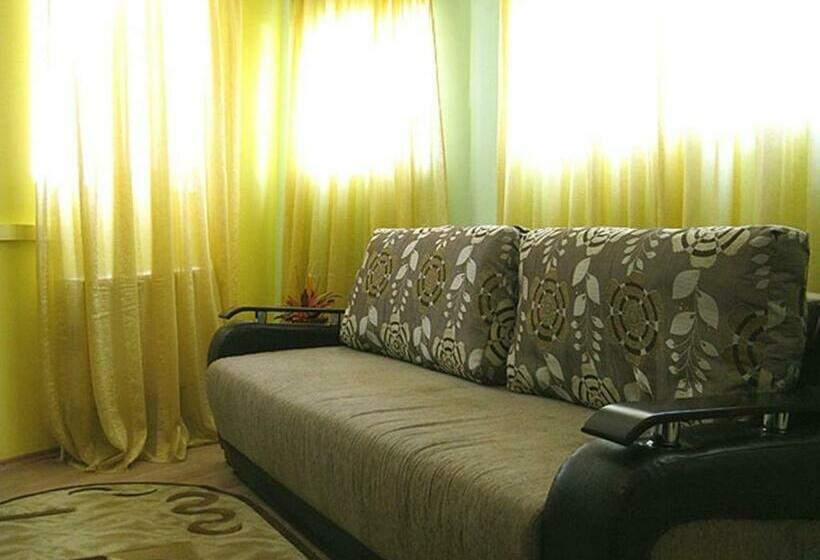 Полулюкс, Hostel Sport