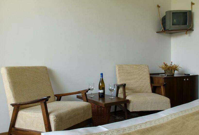 バルコニー付きスタンダードルーム, 2d Resort And Spa