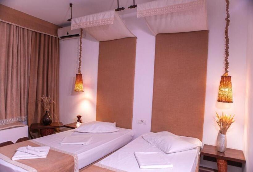 غرفة قياسية مزوَّدة بشُرفة, 2d Resort And Spa