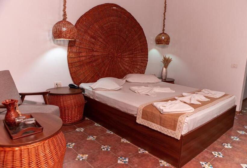 バルコニー付きスタンダードルーム, 2d Resort And Spa