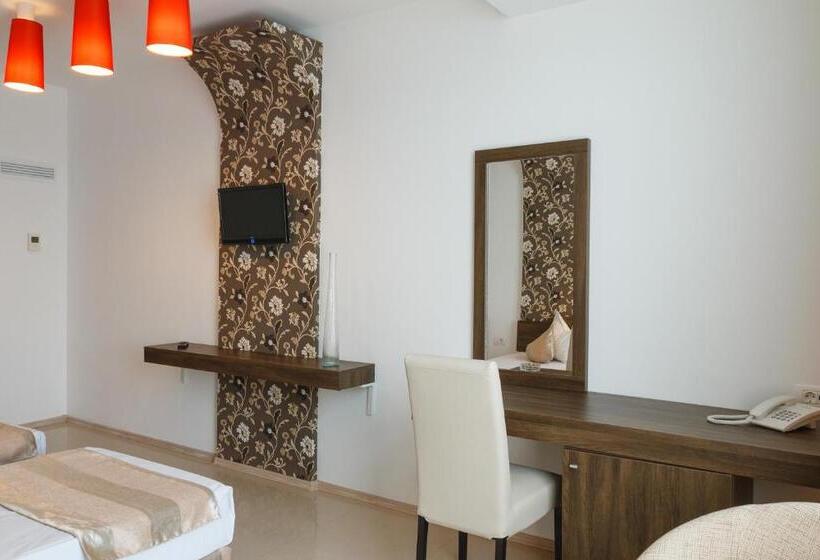 スーペリアールーム, 2d Resort And Spa