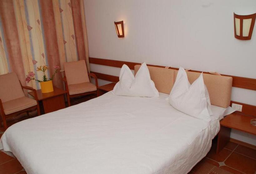 1階のスタンダードルーム, 2d Resort And Spa