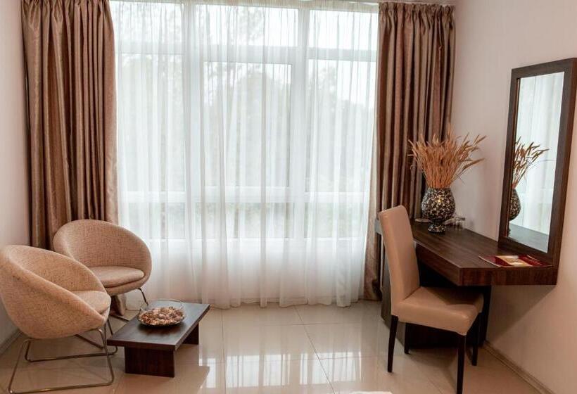 スーペリアールーム, 2d Resort And Spa