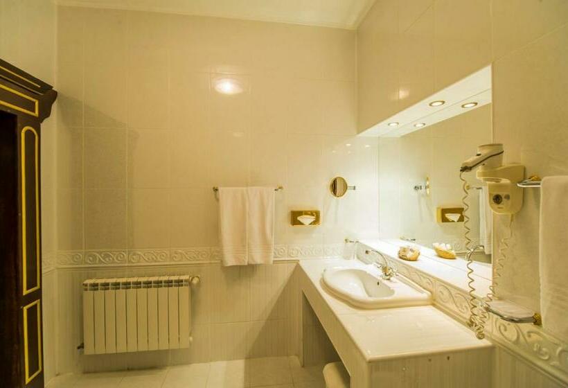 Номер Deluxe с Балконом, Aurelius Imparatul Romanilor Hotel & Spa