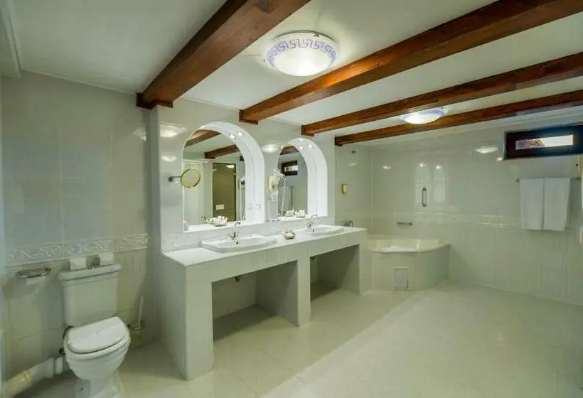 Deluxe-sviitti, Aurelius Imparatul Romanilor Hotel & Spa