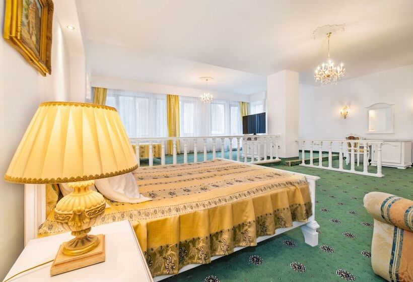 اتاق اجرایی, Aurelius Imparatul Romanilor Hotel & Spa
