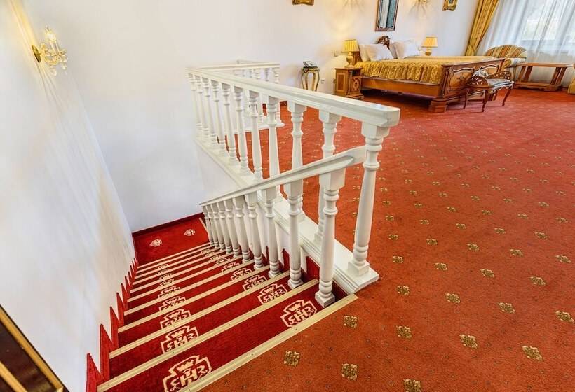 Люкс Повышенной Комфортности, Aurelius Imparatul Romanilor Hotel & Spa