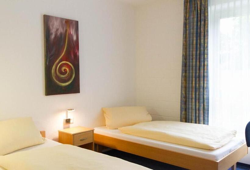 غرفة قياسية, Bergkloster Bestwig