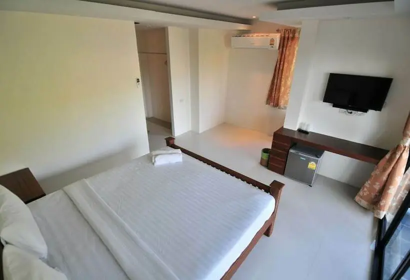 デラックスルーム, Chunut House Resort