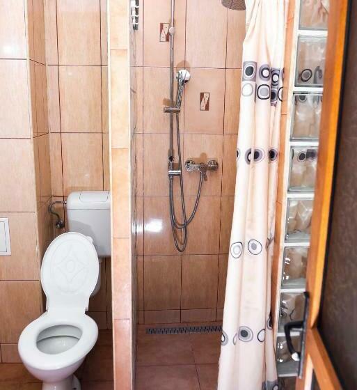 חדר סטנדרט לשלושה, Complex Ramiro