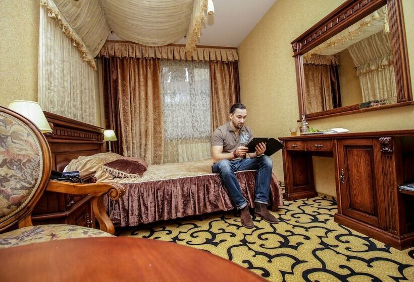 Полулюкс, Deluxe Hotel Kupava