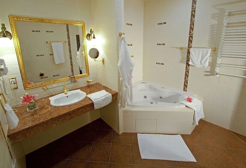 Люкс, Deluxe Hotel Kupava