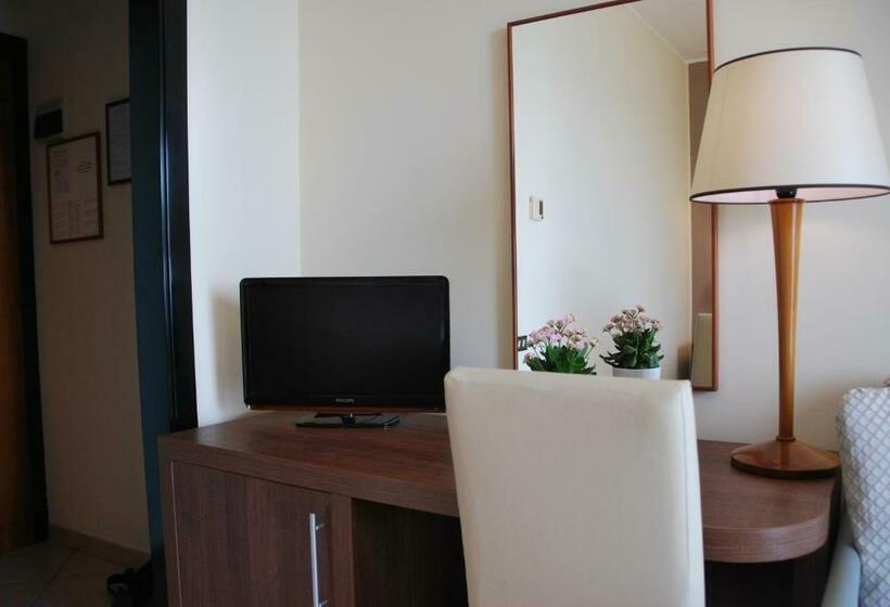 Номер Стандарт Индивидуальный Вид на Море, Domus Mariae Albergo