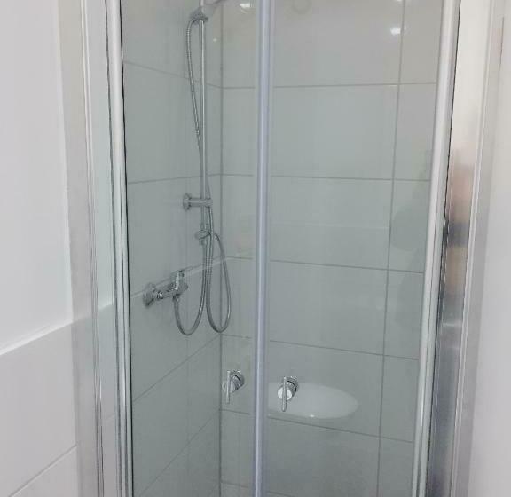 Standard Værelse m. Balkon, Eifelhof Weina
