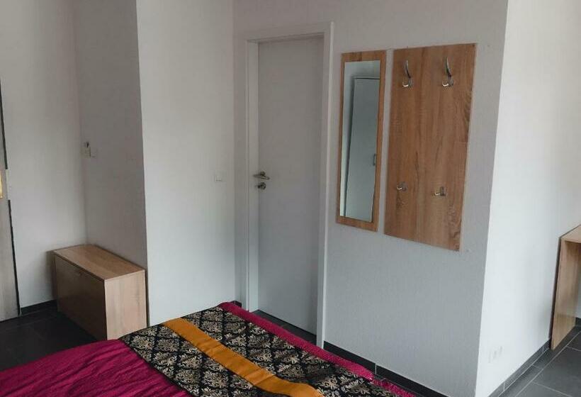Standard-huone Parveke, Eifelhof Weina
