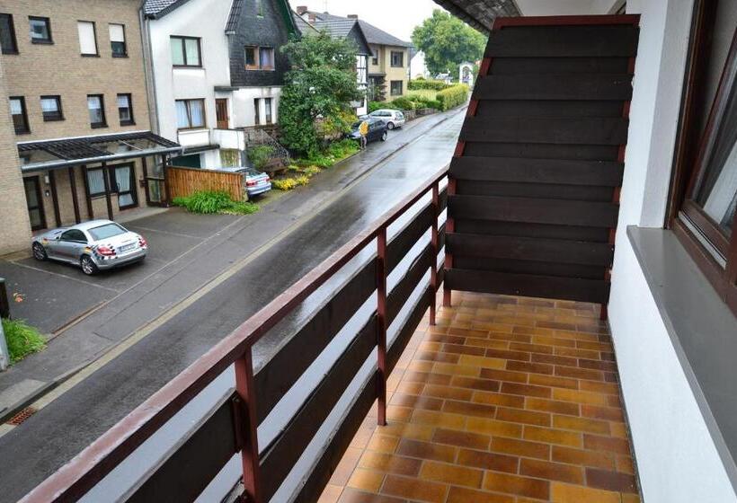 Comfort room with balcony, Eifelhof Weina