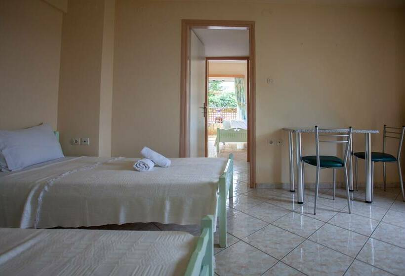 شقة غرفة واحدة, Eliza Apartments