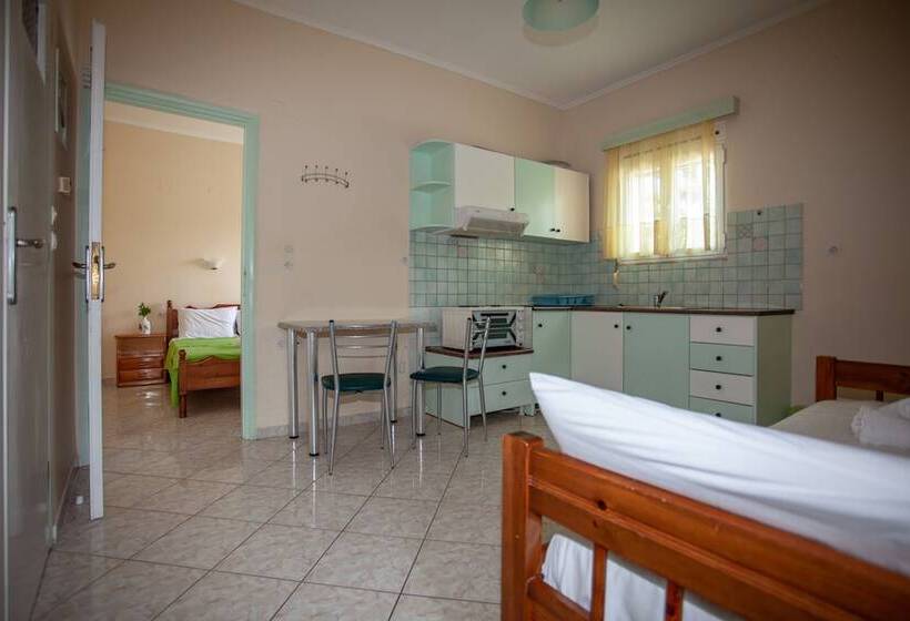 شقة غرفة واحدة, Eliza Apartments