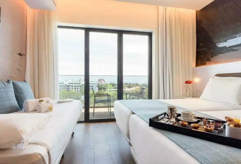 Triple Room Sea View, Eurostars Cascais