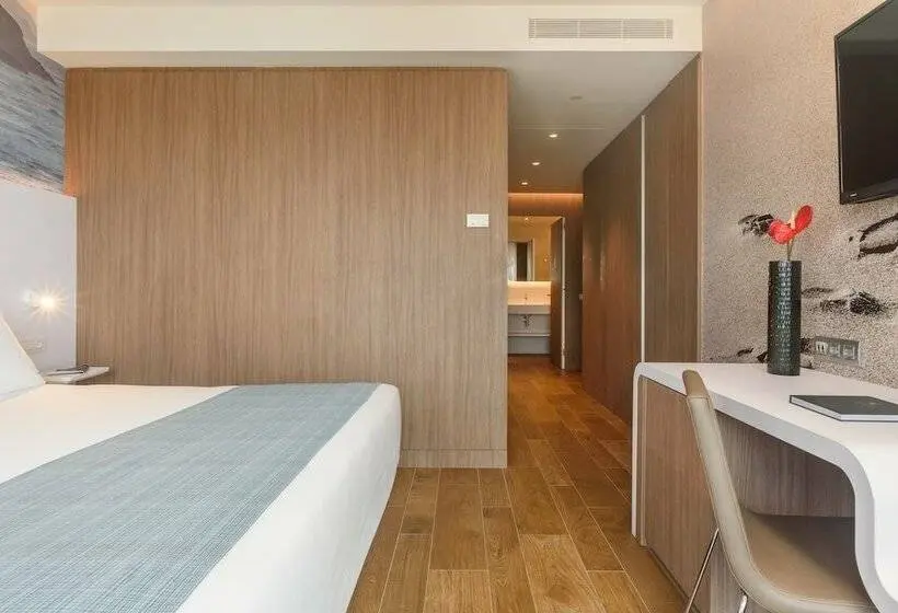 オーシャンビュージュニアスイート, Eurostars Cascais
