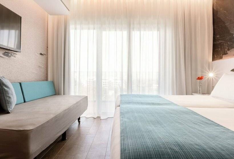 标准三人间, Eurostars Cascais