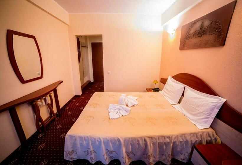 Номер Стандарт, Havana