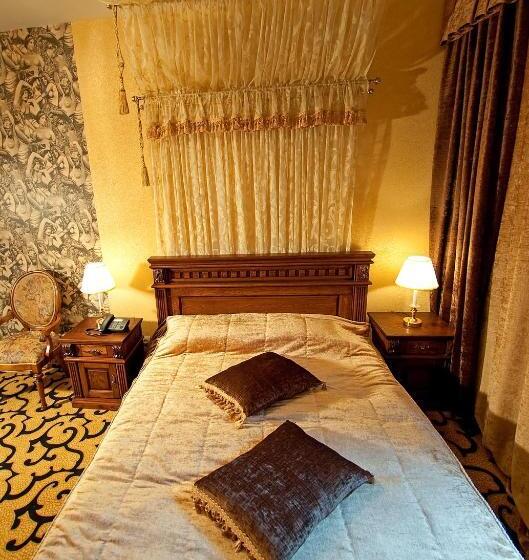 Полулюкс, Deluxe Hotel Kupava