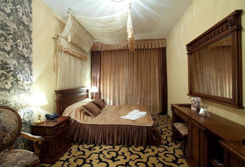 Полулюкс, Deluxe Hotel Kupava