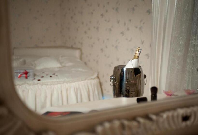 Люкс, Deluxe Hotel Kupava