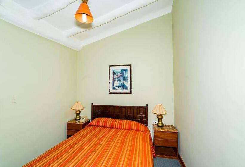 اتاق استاندارد یک نفره, La Quinta Eco