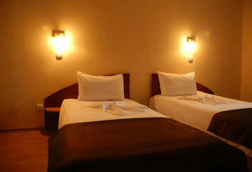 اتاق استاندارد, Liliacul