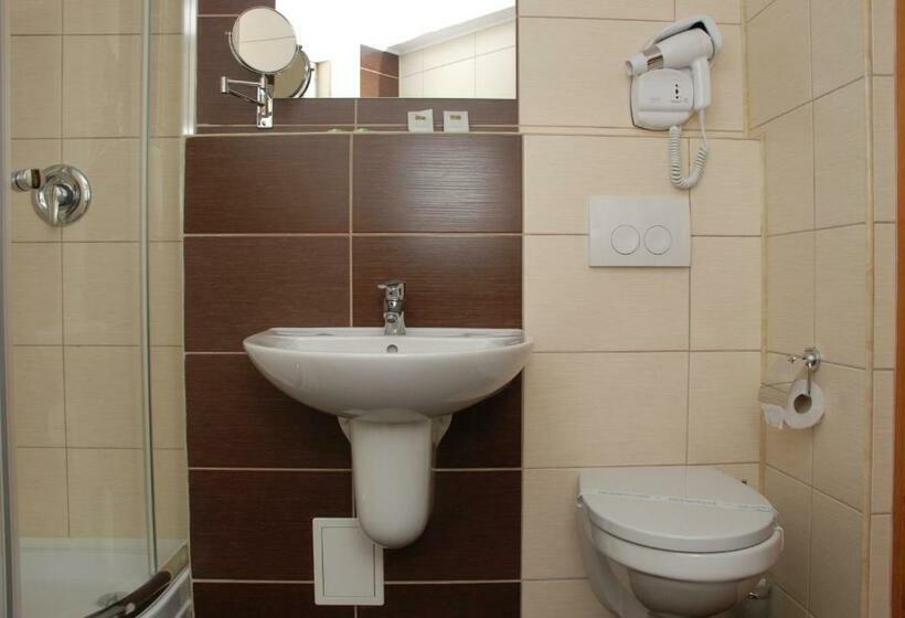 غرفة قياسية, Liliacul