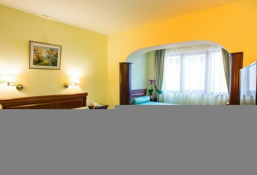 Полулюкс, Maria