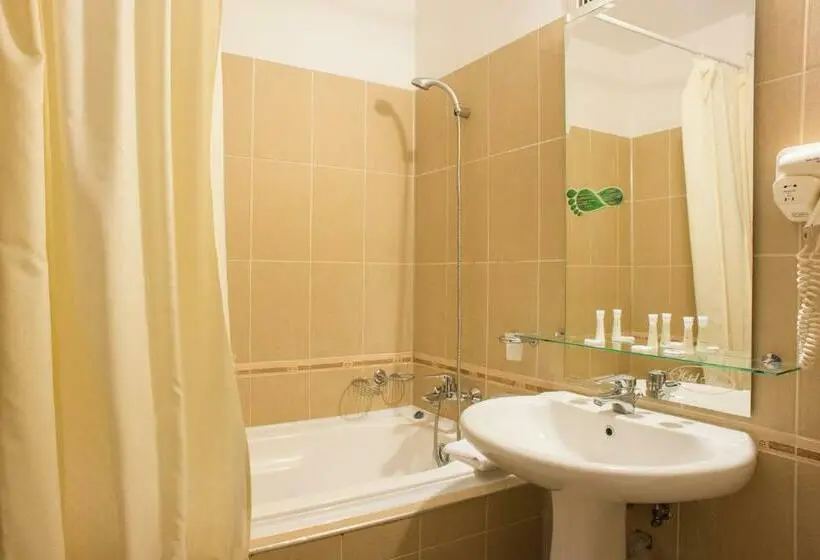 Standard-huone, Maria