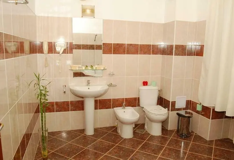Standard-huone, Maria
