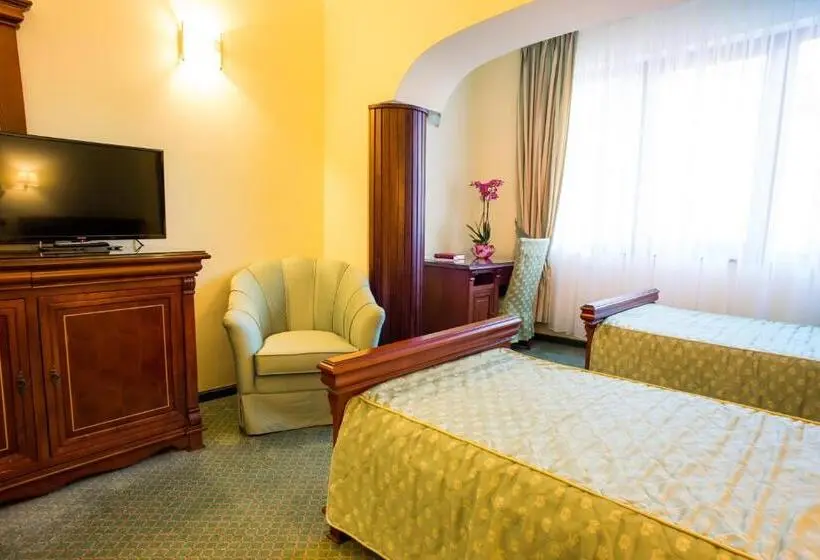 Standard-huone, Maria