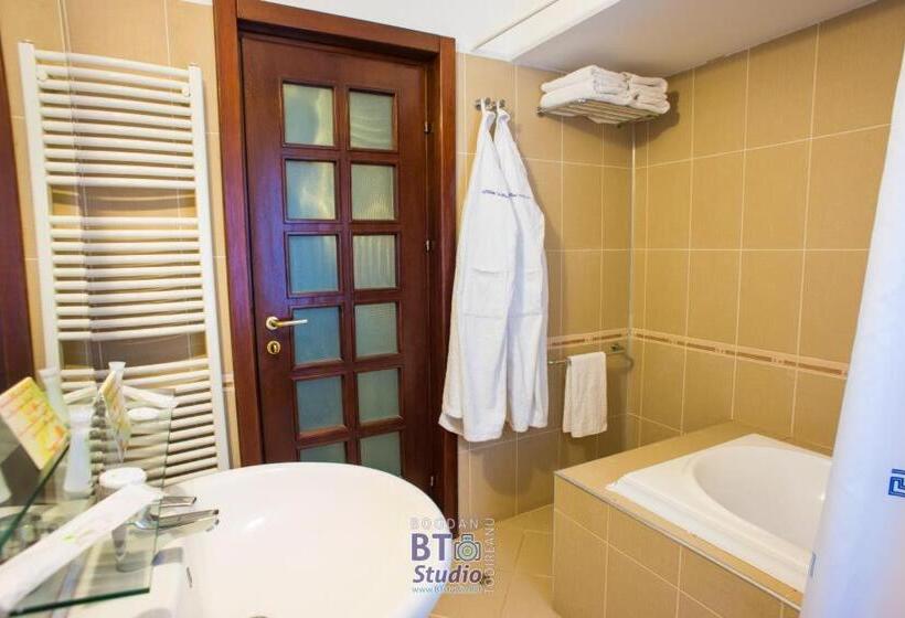 Номер Стандарт, Maria